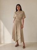 Ensemble jupe et top asymétrique