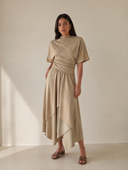 Ensemble jupe et top asymétrique