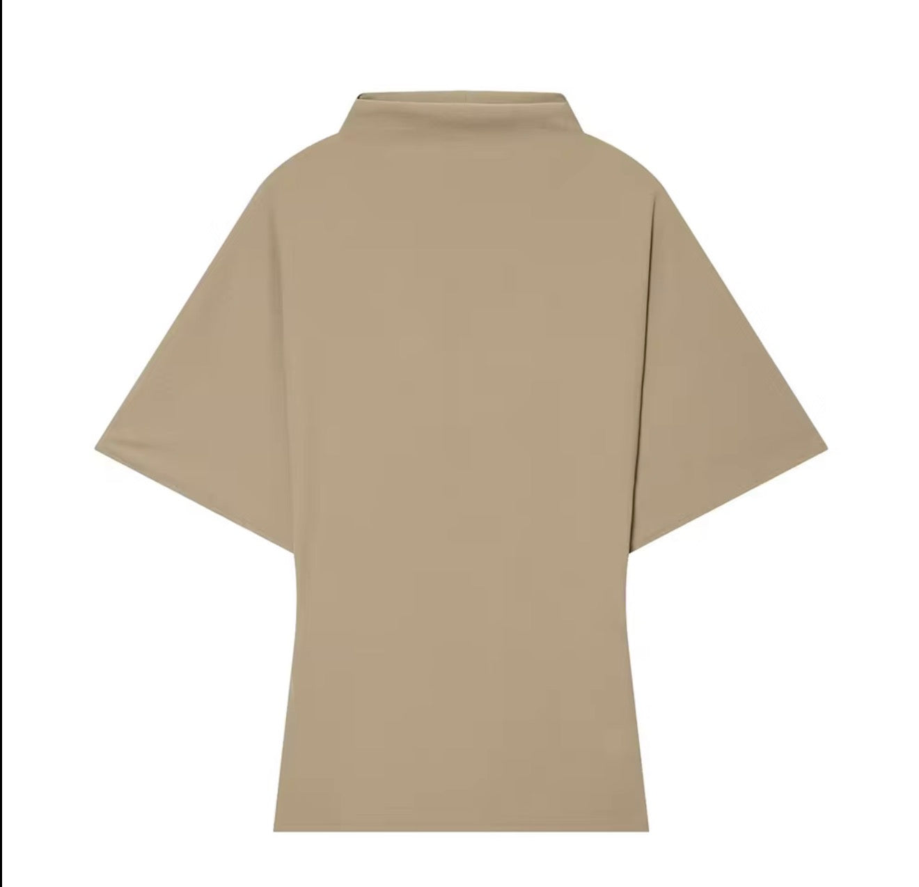 Ensemble jupe et top asymétrique