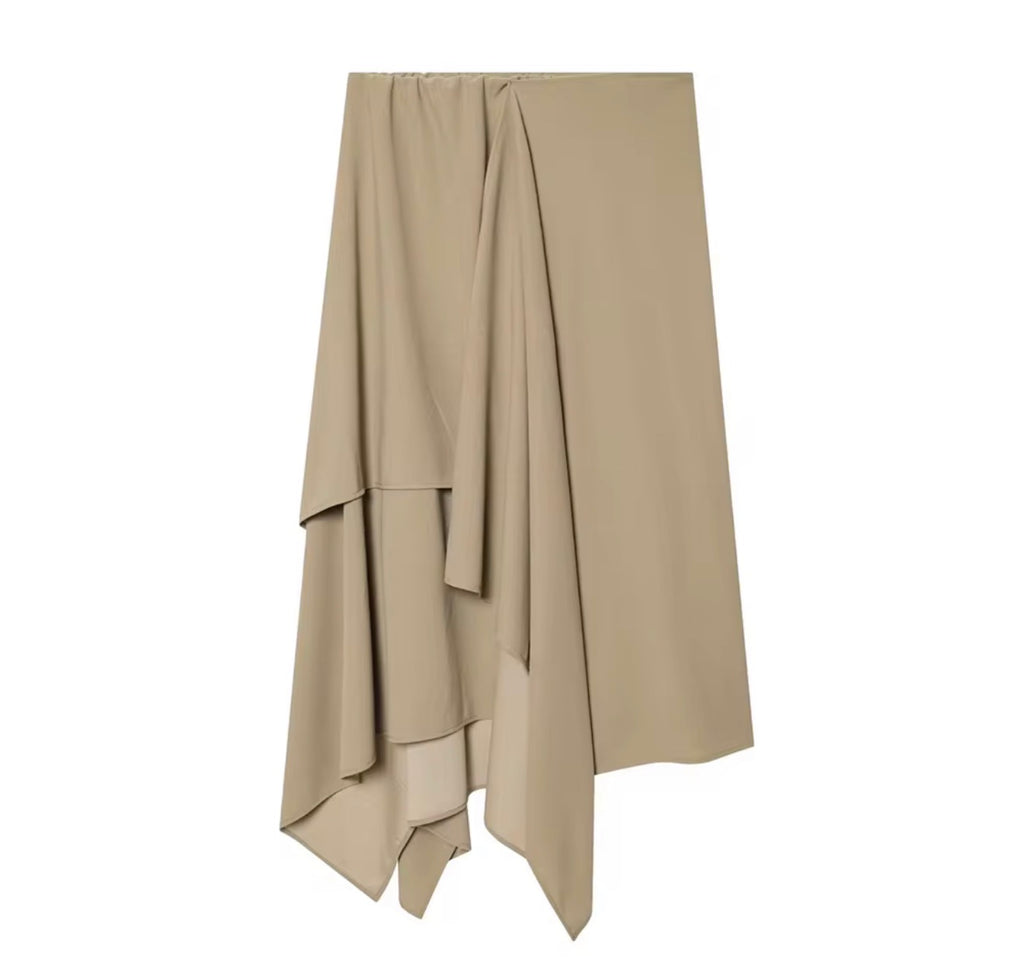 Ensemble jupe et top asymétrique